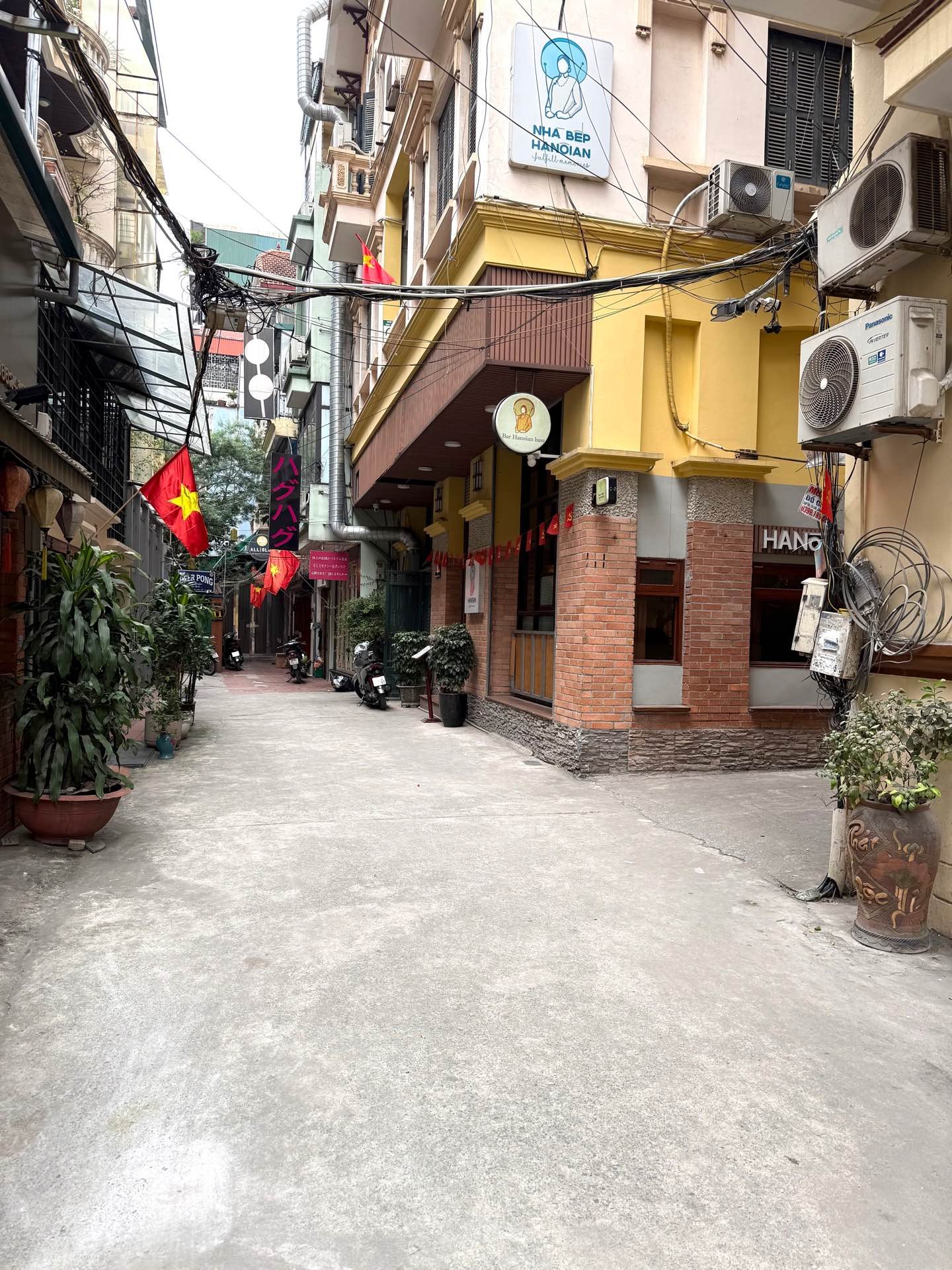 Bán nhà Phan Kế Bính - diện tích 70m2 9 tầng - Ô tô tránh, đỗ trong nhà - giá 40,8 tỷ