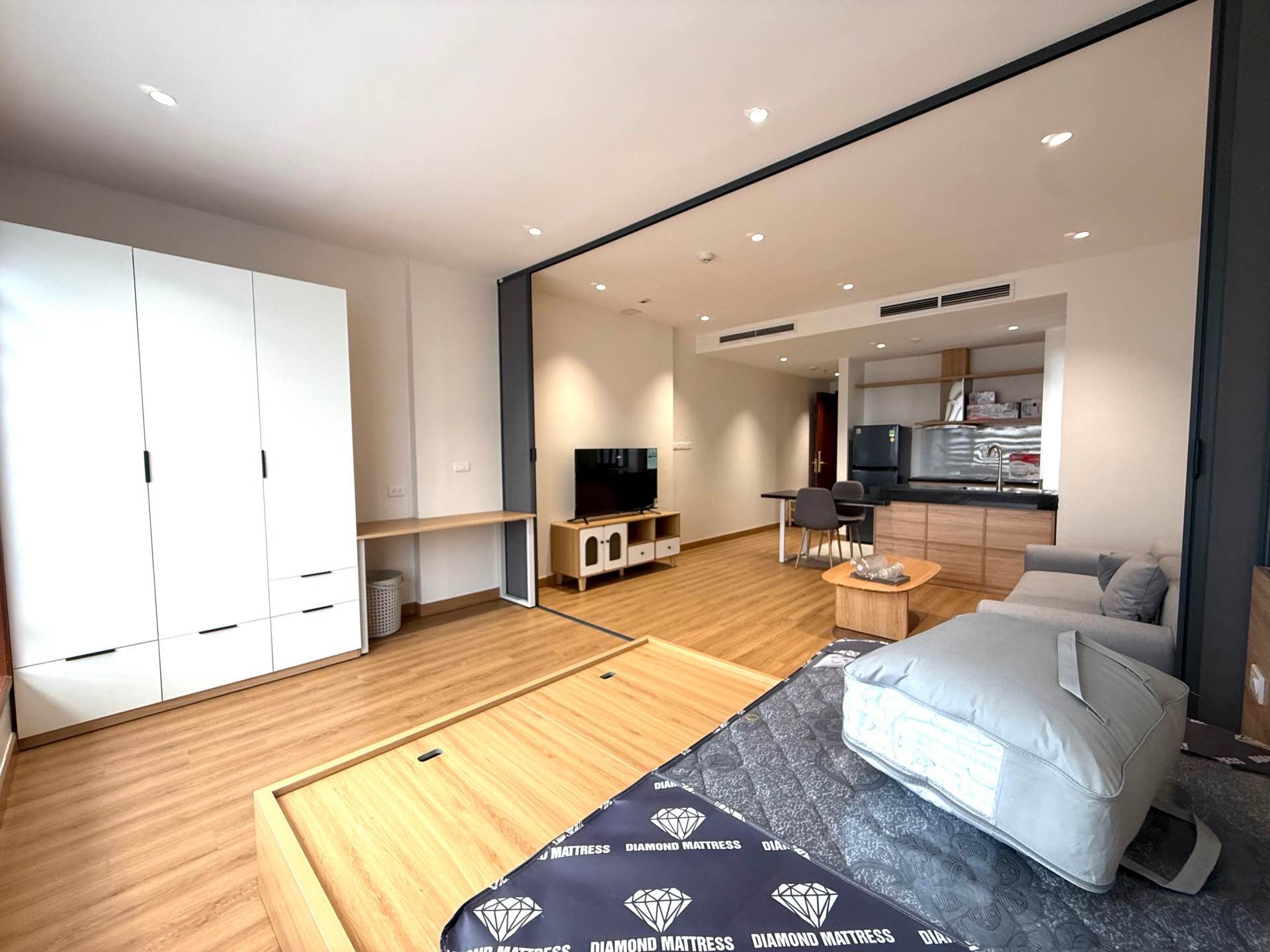 Bán nhà Phan Kế Bính - diện tích 70m2 9 tầng - Ô tô tránh, đỗ trong nhà - giá 40,8 tỷ