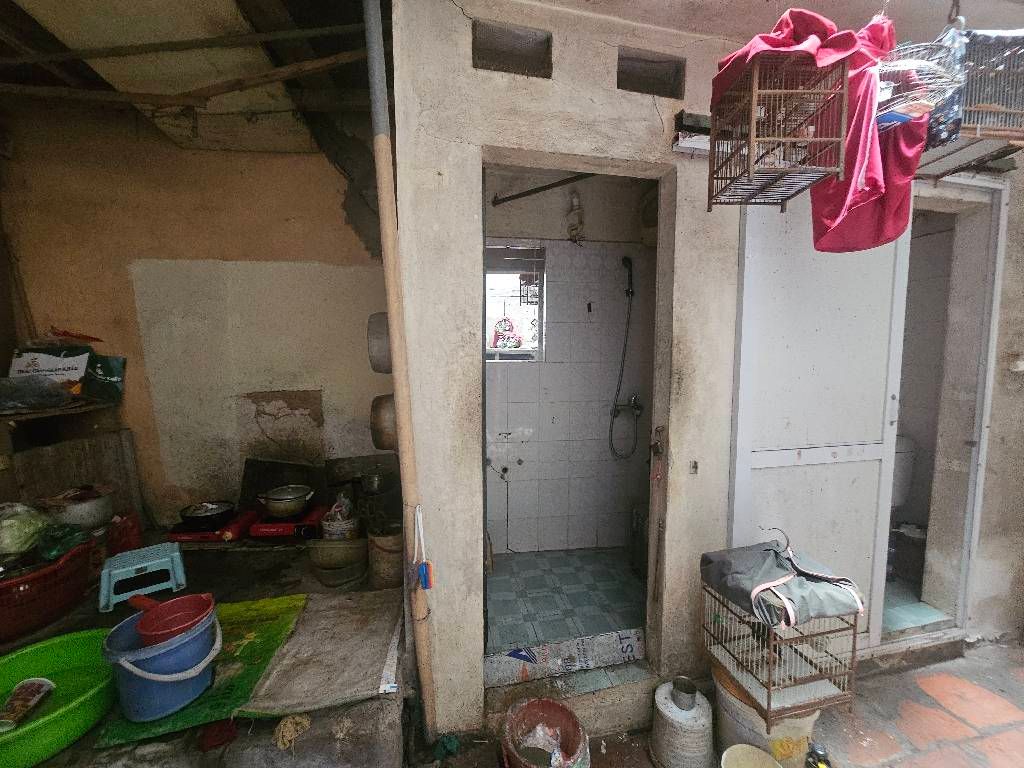 Bán nhà Xã Đàn - diện tích 82m2 4 tầng - Mặt phố VIP - giá 66 tỷ