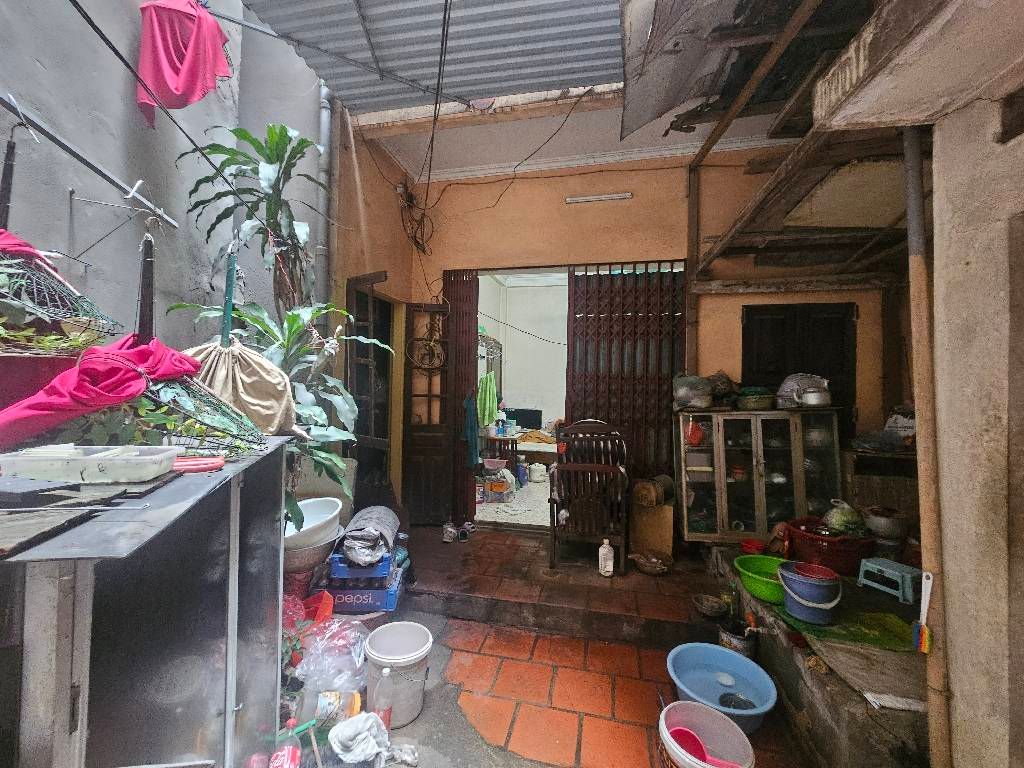 Bán nhà Xã Đàn - diện tích 82m2 4 tầng - Mặt phố VIP - giá 66 tỷ