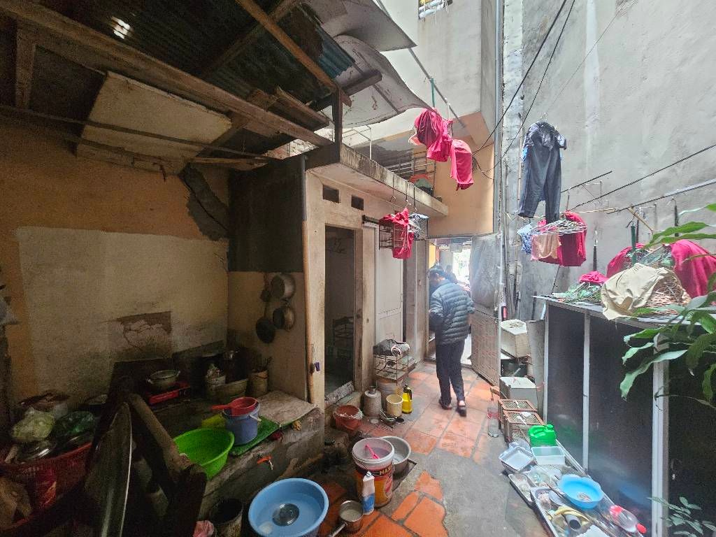 Bán nhà Xã Đàn - diện tích 82m2 4 tầng - Mặt phố VIP - giá 66 tỷ