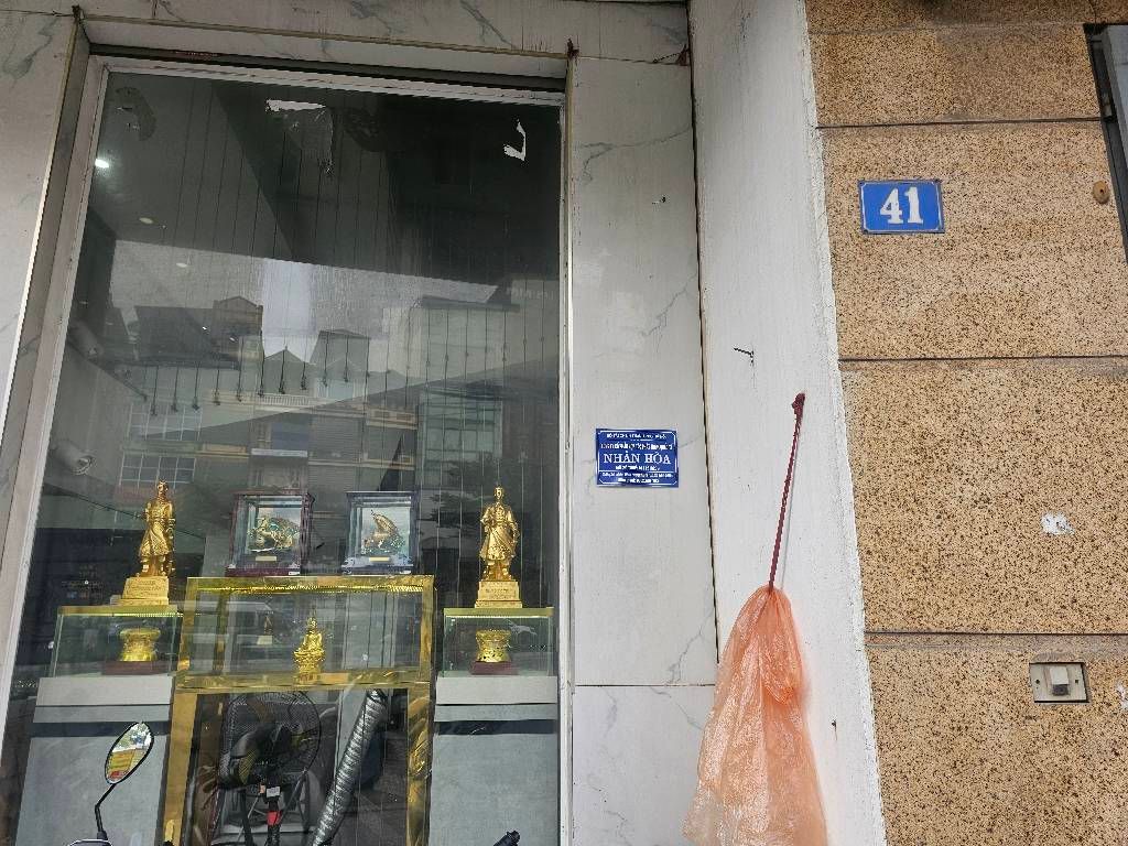 Bán nhà Xã Đàn - diện tích 82m2 4 tầng - Mặt phố VIP - giá 66 tỷ