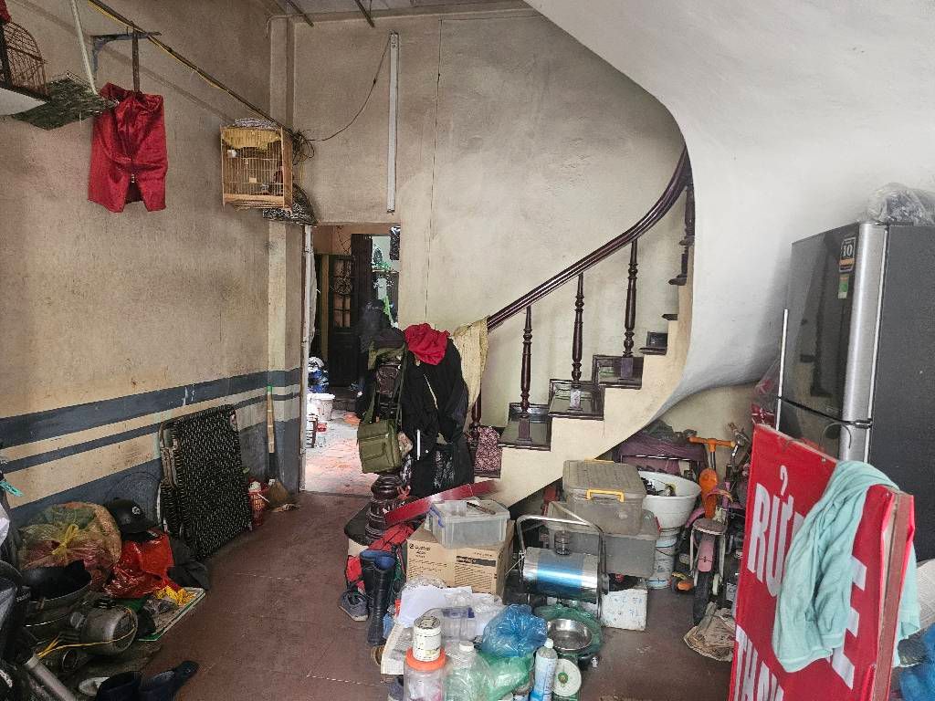 Bán nhà Xã Đàn - diện tích 82m2 4 tầng - Mặt phố VIP - giá 66 tỷ