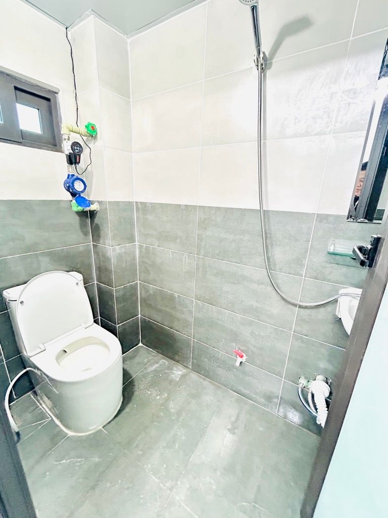 Bán nhà Nguyễn Khoái - diện tích 67m2 6 tầng - Lô góc - giá 10,1 tỷ