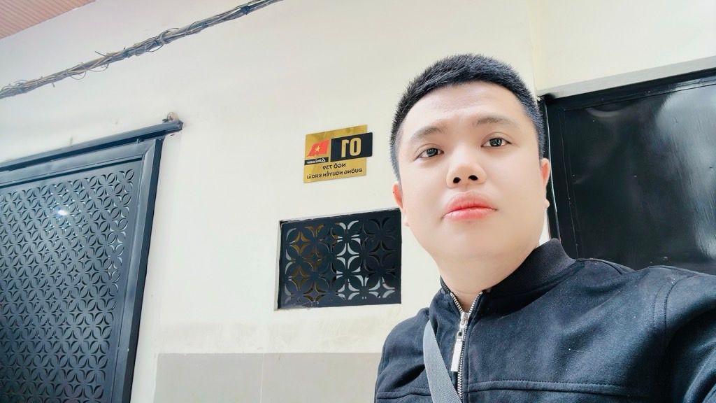 Bán nhà Nguyễn Khoái - diện tích 67m2 6 tầng - Lô góc - giá 10,1 tỷ