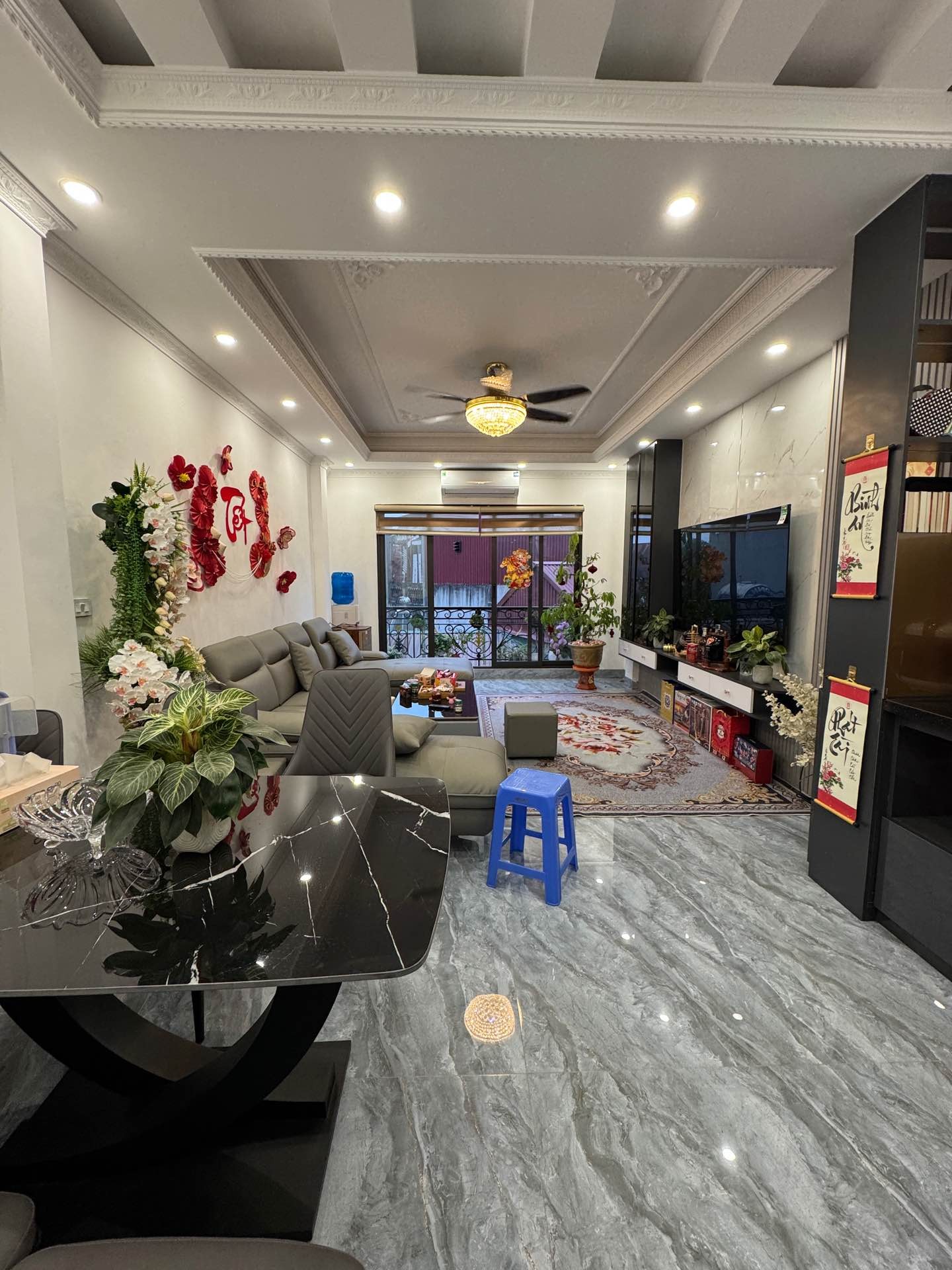 Bán nhà Lĩnh Nam - diện tích 71m2 6 tầng - Lô góc, thang máy - giá 21 tỷ
