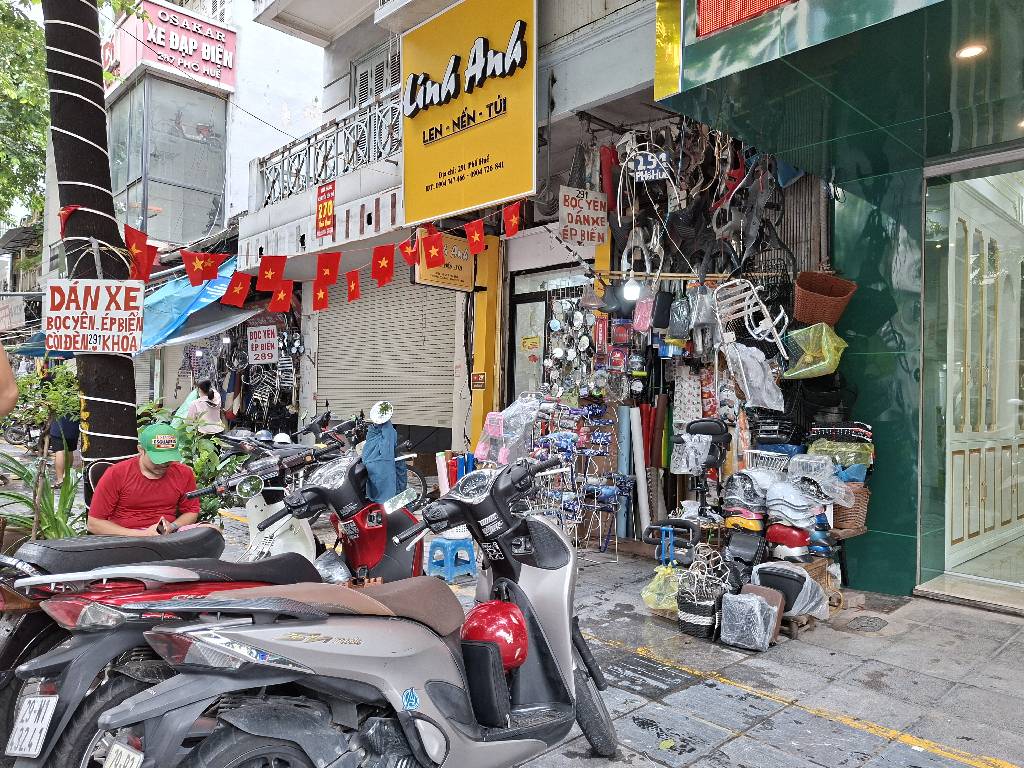 Bán nhà Phố Huế - diện tích 81m2 2 tầng - mặt phố kinh doanh đa dạng - giá 48 tỷ