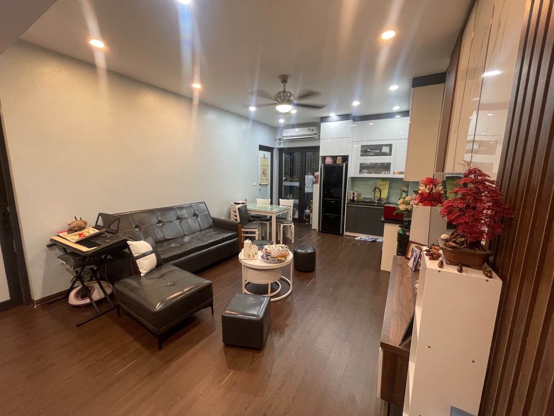 Bán nhà Hoàng Mai - diện tích 66m2 1 tầng - Lô góc 3 thoáng - giá 5,25 tỷ