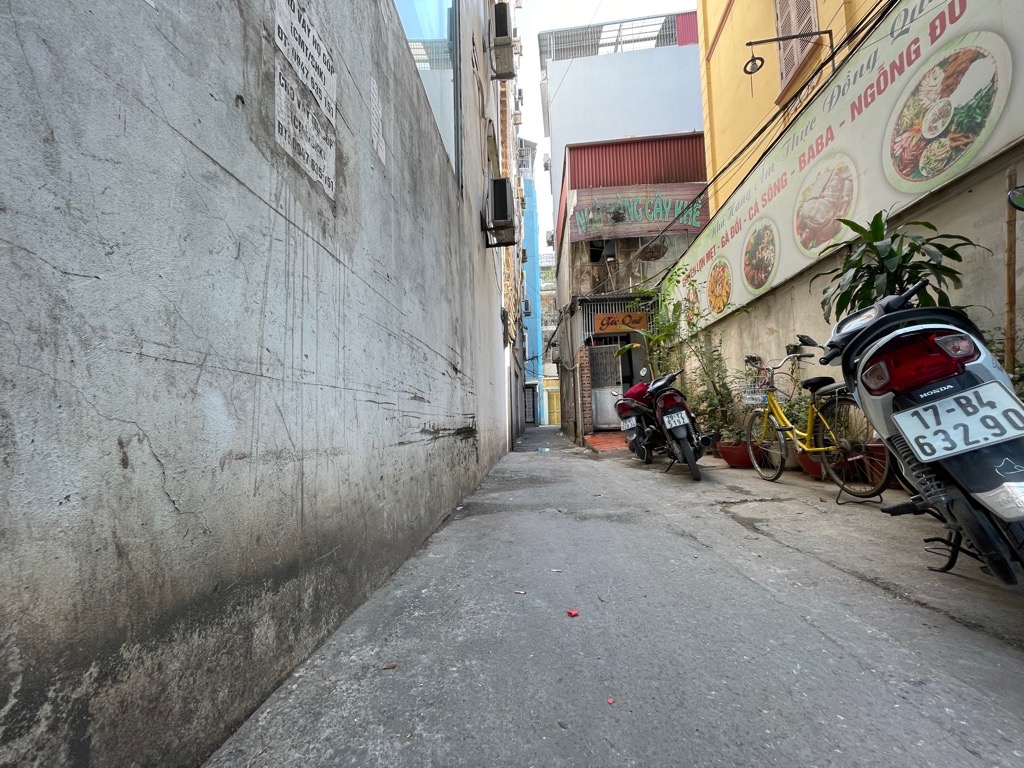 Bán nhà Vũ Tông Phan - diện tích 97m2 9 tầng - Mặt phố lô góc - giá 60 tỷ