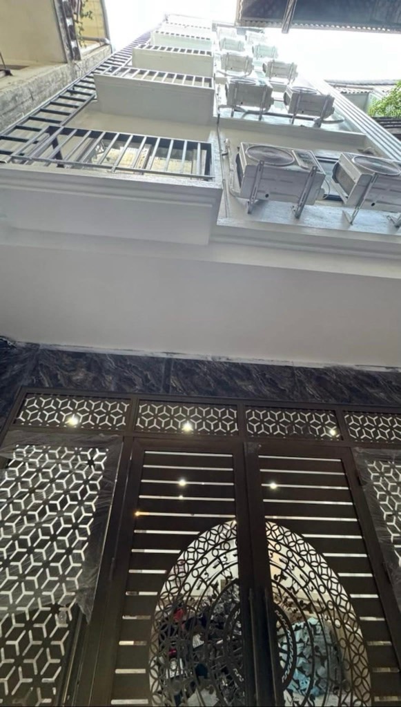 Bán nhà Ngõ Lệnh Cư - diện tích 95m2 7 tầng - Toà nhà dòng tiền - giá 28 tỷ