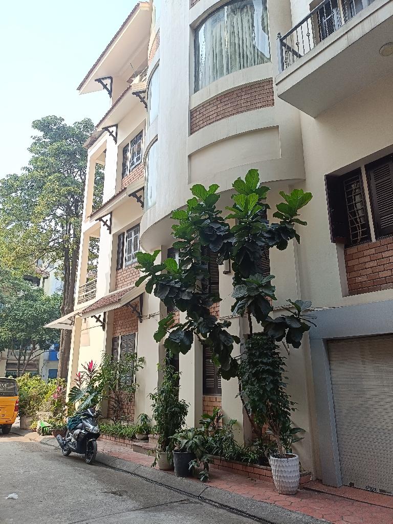 Bán nhà Nguyễn Cảnh Dị - diện tích 80m2 5 tầng - Căn góc 2 mặt thoáng - giá 47 tỷ