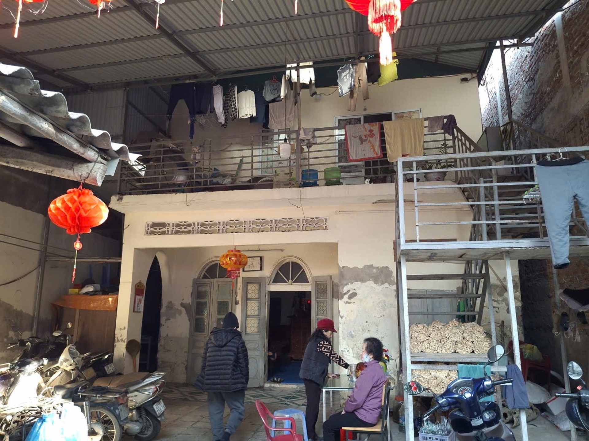 Bán nhà Giáp Nhị - diện tích 180m2 0 tầng - Đất - giá 31 tỷ