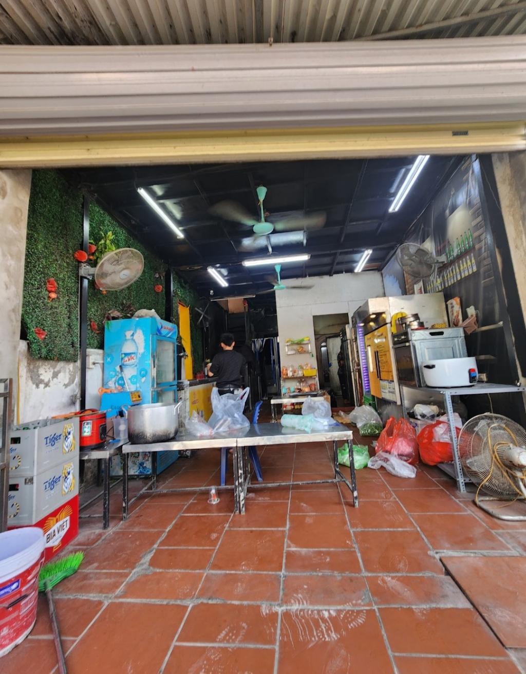 Bán nhà Hoàng Cầu - diện tích 120m2 2 tầng - mặt hồ, ô tô - giá 54 tỷ