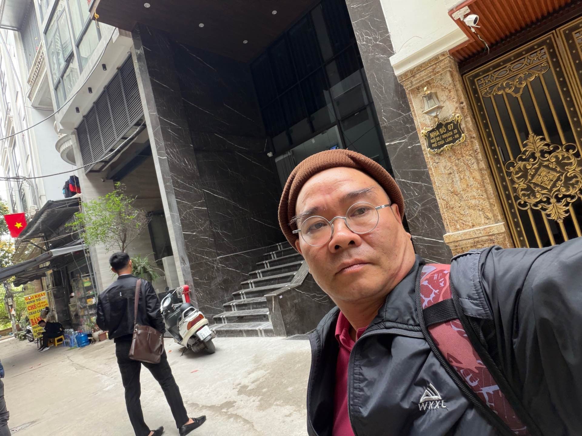 Bán nhà Chùa Láng - diện tích 101.1m2 10 tầng - Ô tô vào nhà - giá 53,9 tỷ