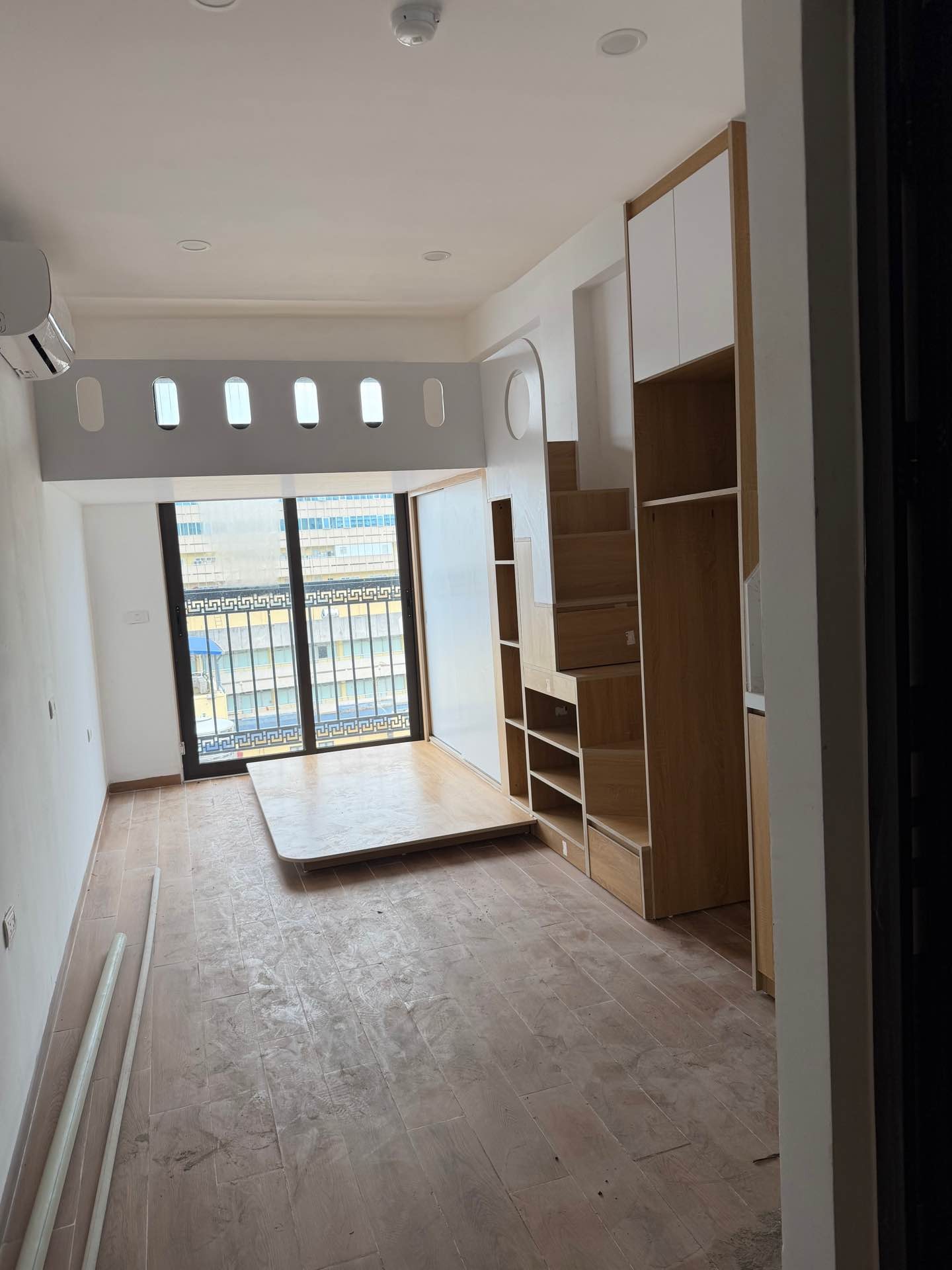 Bán nhà Chùa Láng - diện tích 101.1m2 10 tầng - Ô tô vào nhà - giá 53,9 tỷ