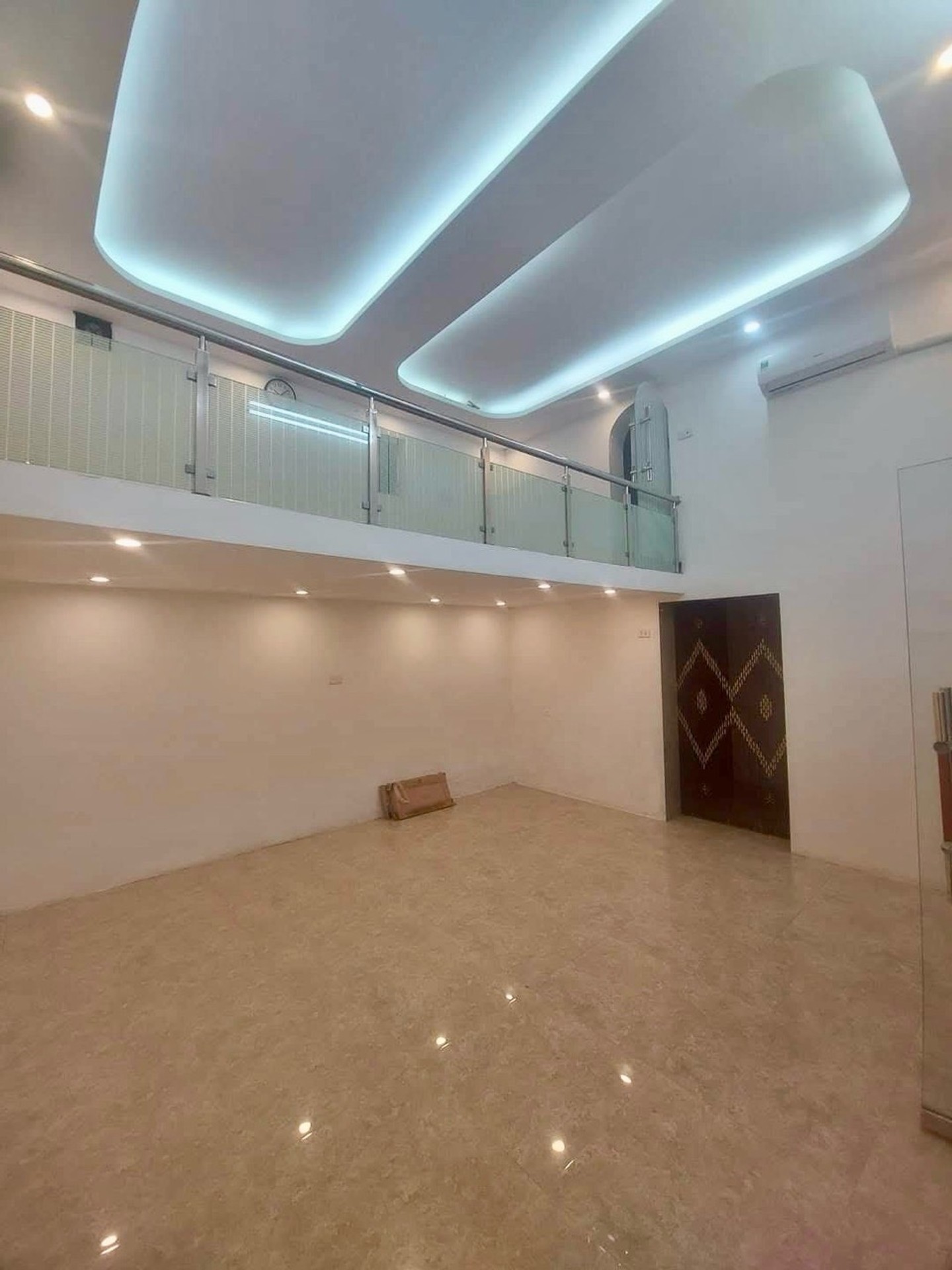 Bán nhà Lê Đại Hành - diện tích 19m2 1.5 tầng - Ô tô thông - giá 4,5 tỷ
