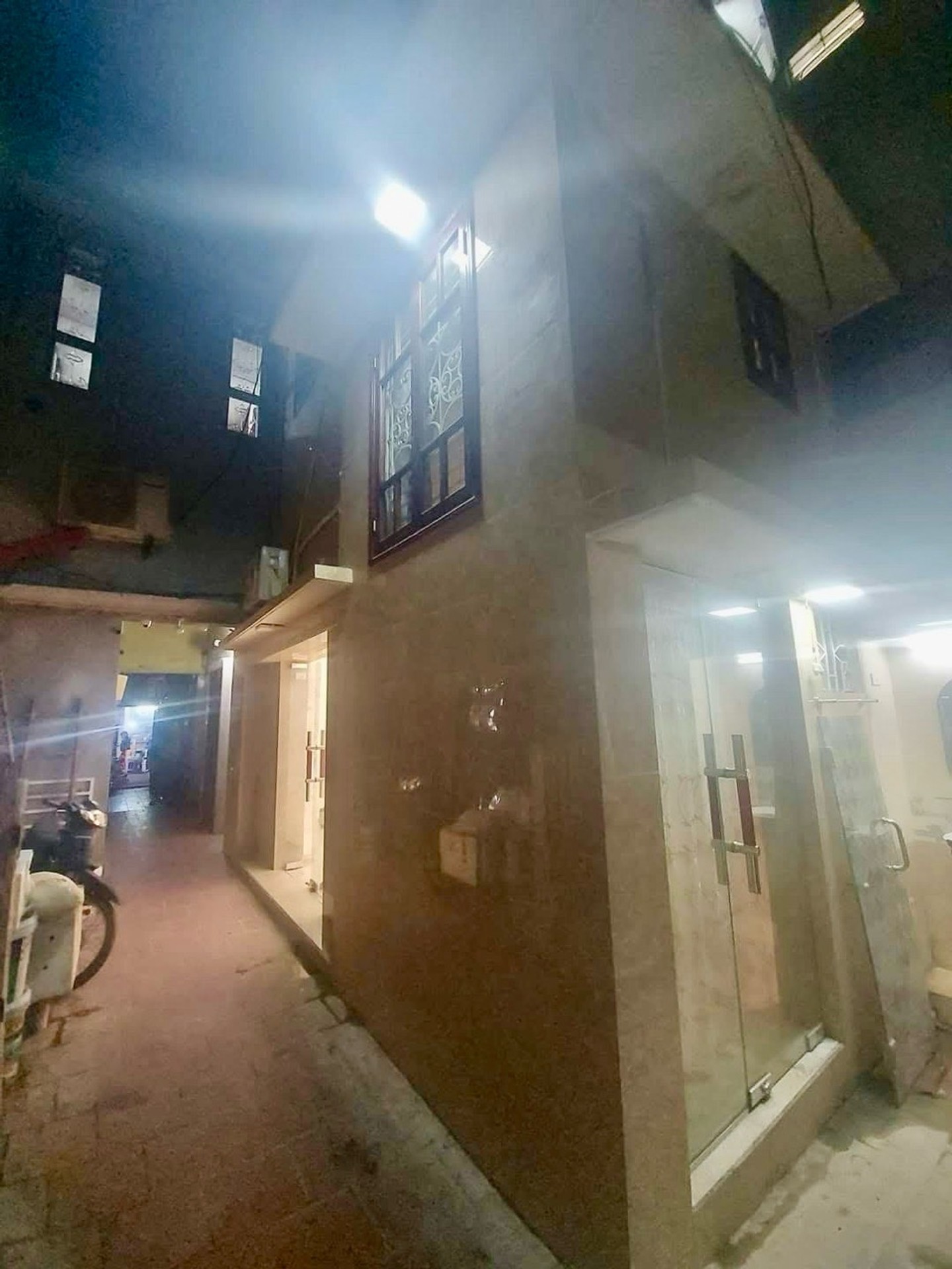 Bán nhà Lê Đại Hành - diện tích 19m2 1.5 tầng - Ô tô thông - giá 4,5 tỷ