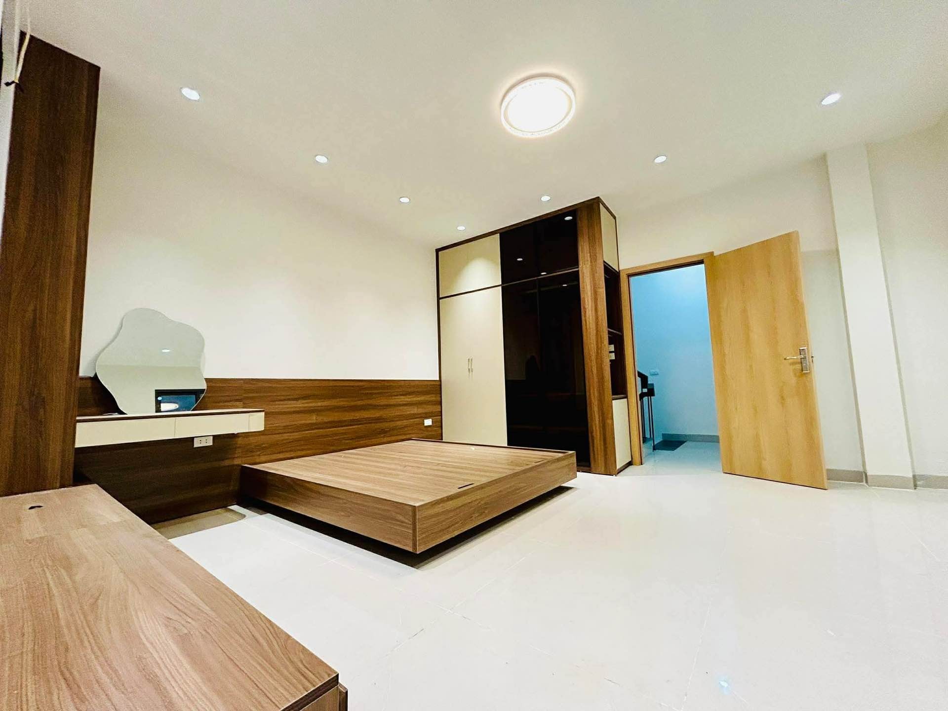 Bán nhà Ngõ Gốc Đề - diện tích 31m2 4 tầng - Nhà mới ở ngay - giá 7,5 tỷ