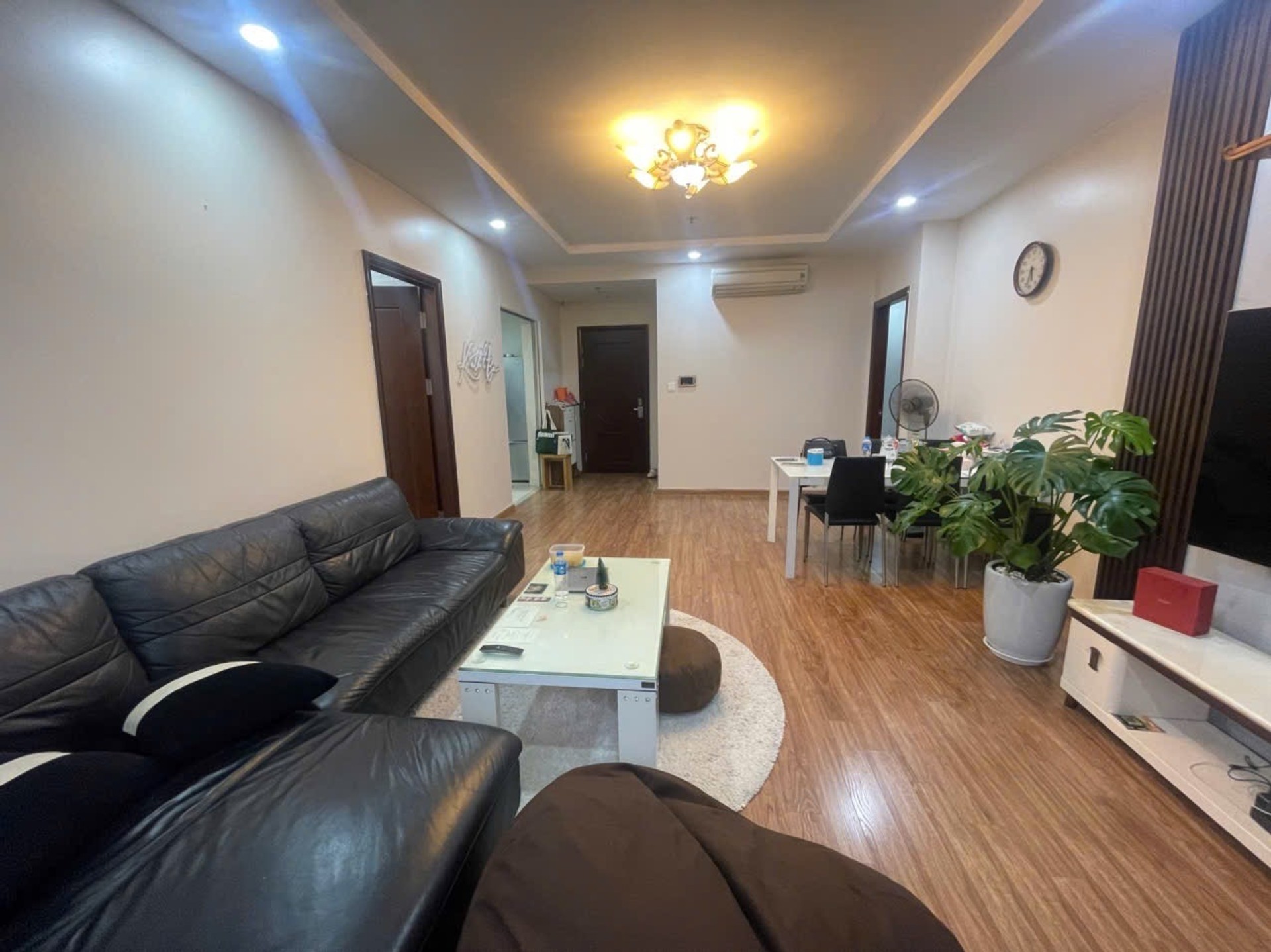 Bán nhà Minh Khai - diện tích 95m2 1 tầng - Lô góc 2 mặt thoáng - giá 13,2 tỷ