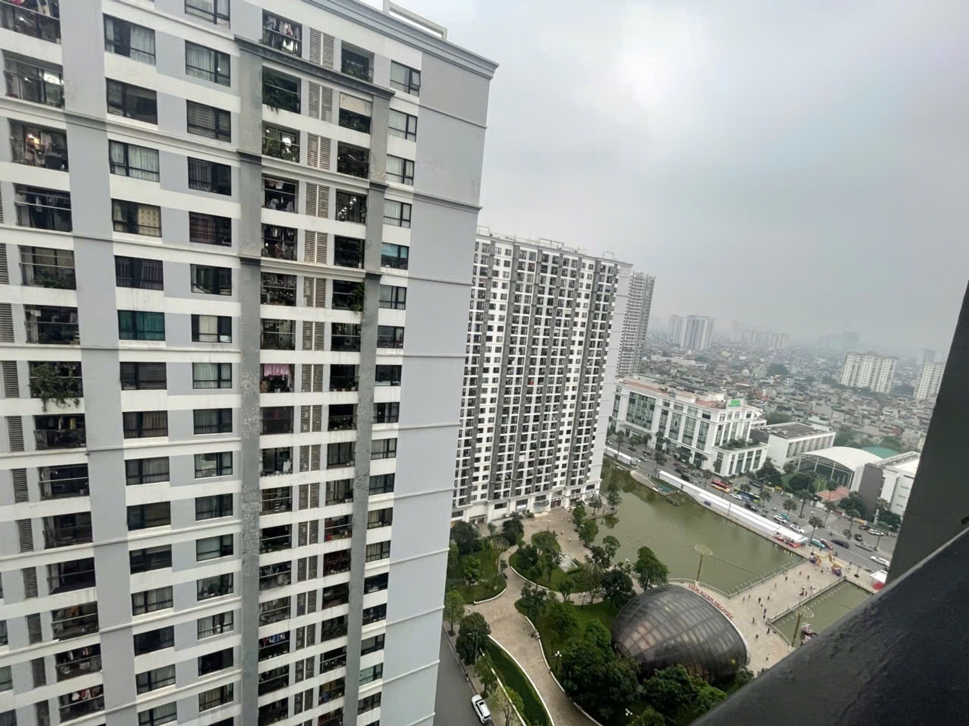 Bán nhà Minh Khai - diện tích 95m2 1 tầng - Lô góc 2 mặt thoáng - giá 13,2 tỷ