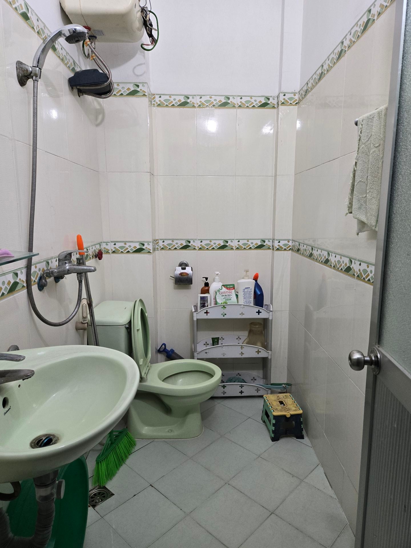 Bán nhà Hoàng Mai - diện tích 41m2 4 tầng - Ô tô tránh - giá 17,8 tỷ