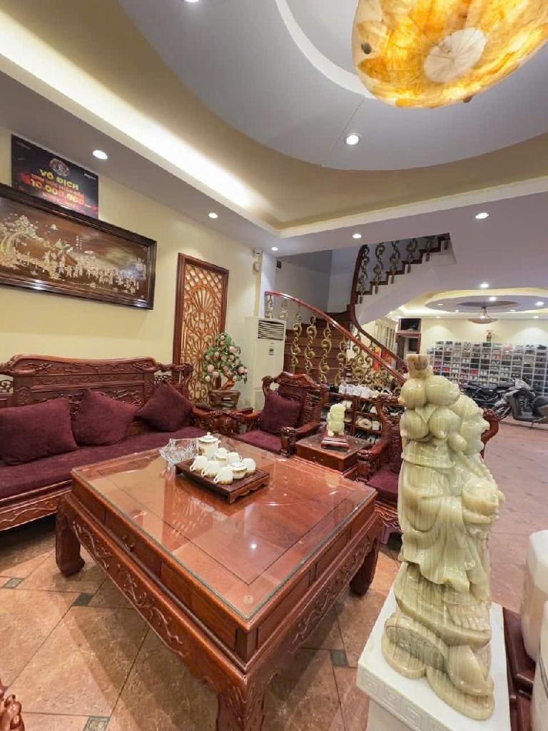 Bán nhà Đội Cấn - diện tích 108m2 5 tầng - Lô góc 2 mặt thoáng - giá 43 tỷ