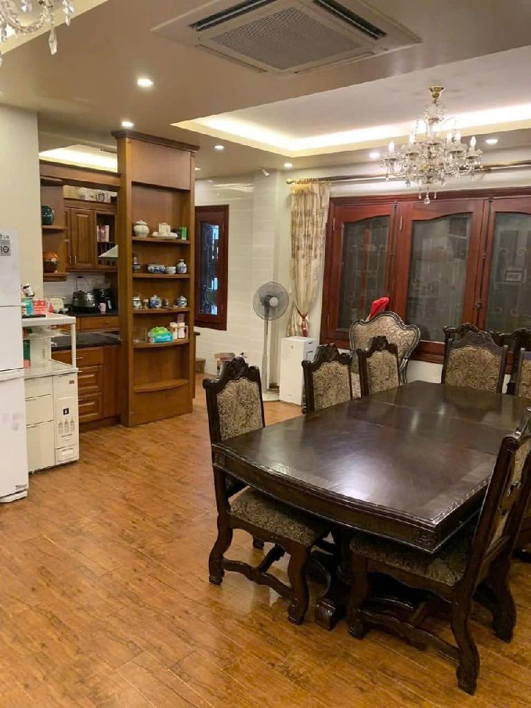 Bán nhà Đội Cấn - diện tích 108m2 5 tầng - Lô góc 2 mặt thoáng - giá 43 tỷ