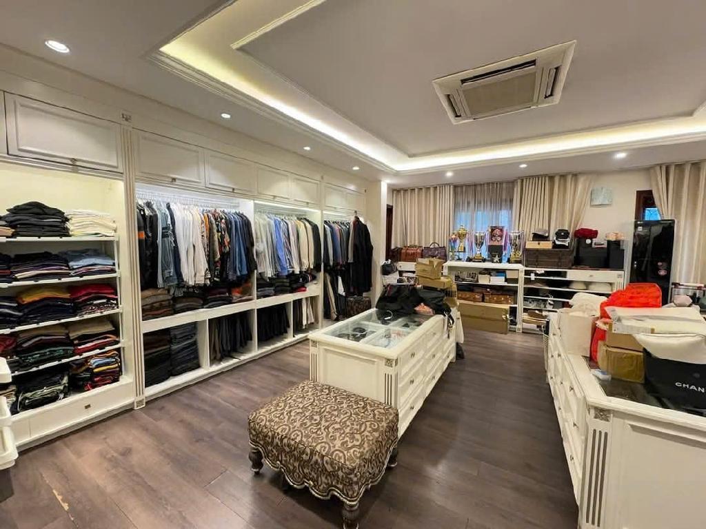 Bán nhà Đội Cấn - diện tích 108m2 5 tầng - Lô góc 2 mặt thoáng - giá 43 tỷ