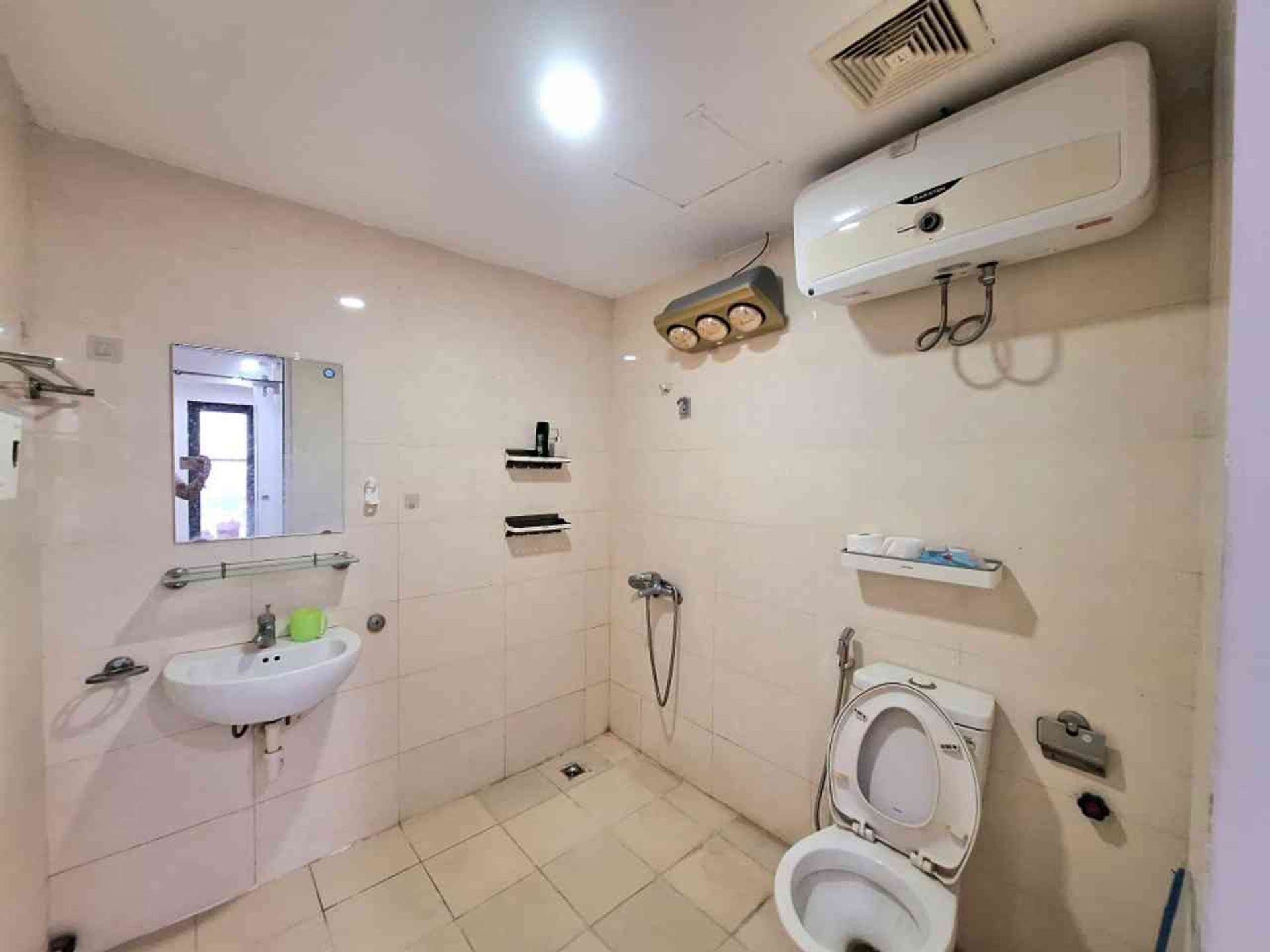 Bán nhà Tân Mai - diện tích 88m2 1 tầng - Căn góc 3 thoáng - giá 6,35 tỷ