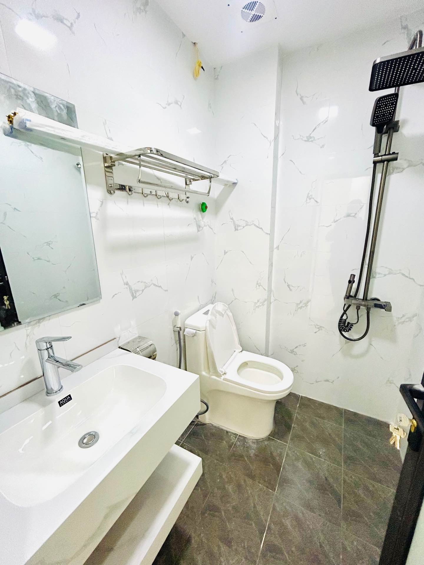 Bán nhà Yên Duyên - diện tích 60m2 5 tầng - Thang máy - giá 12,68 tỷ