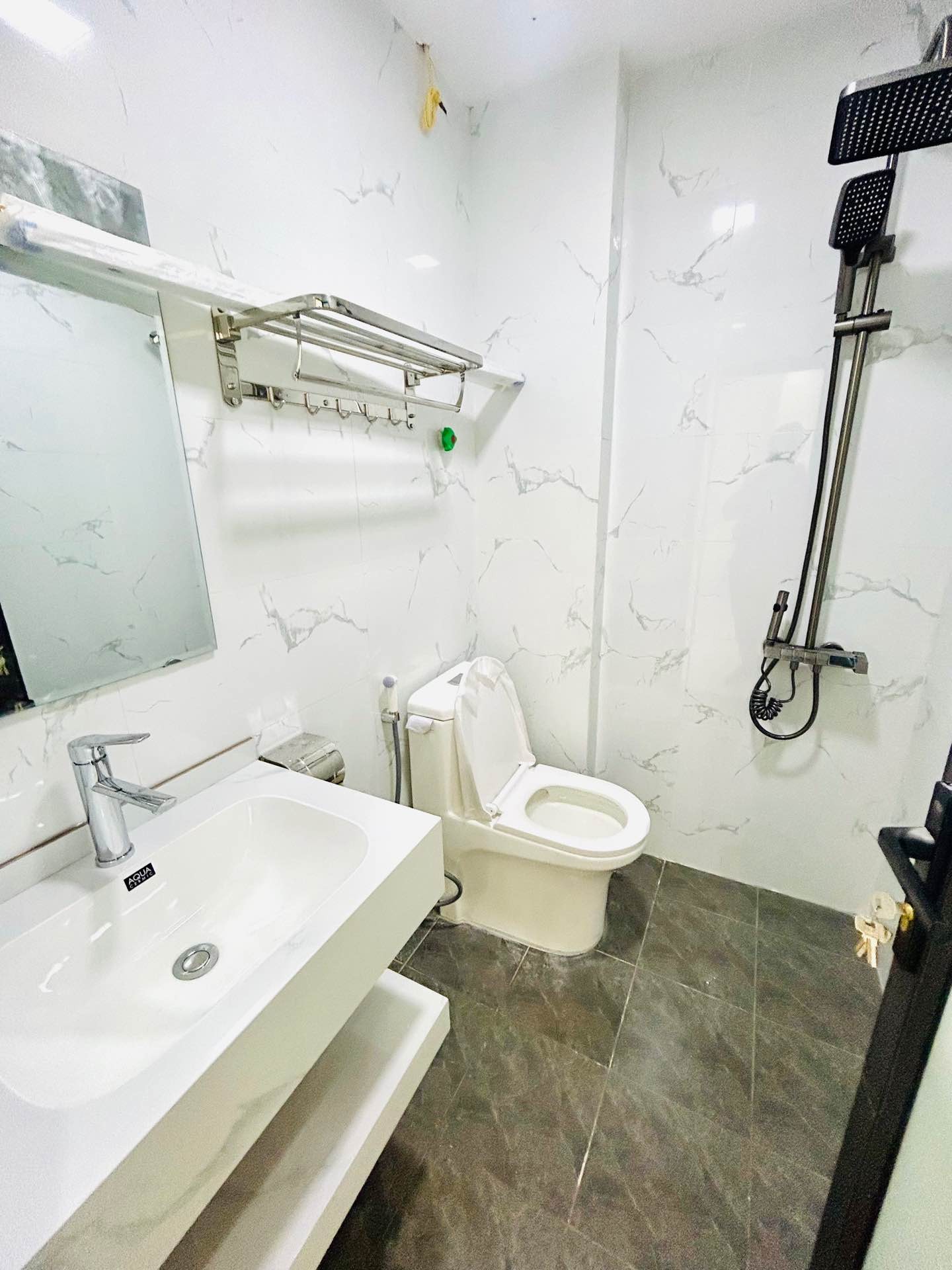 Bán nhà Yên Duyên - diện tích 60m2 5 tầng - Thang máy - giá 12,68 tỷ
