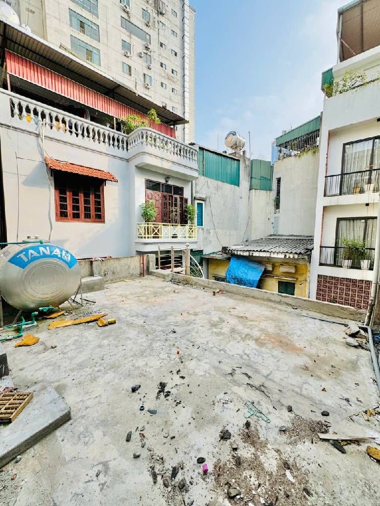 Bán nhà Vân Hồ - diện tích 51m2 5 tầng - Lô góc, mặt tiền rộng 5.2m - giá 14,5 tỷ