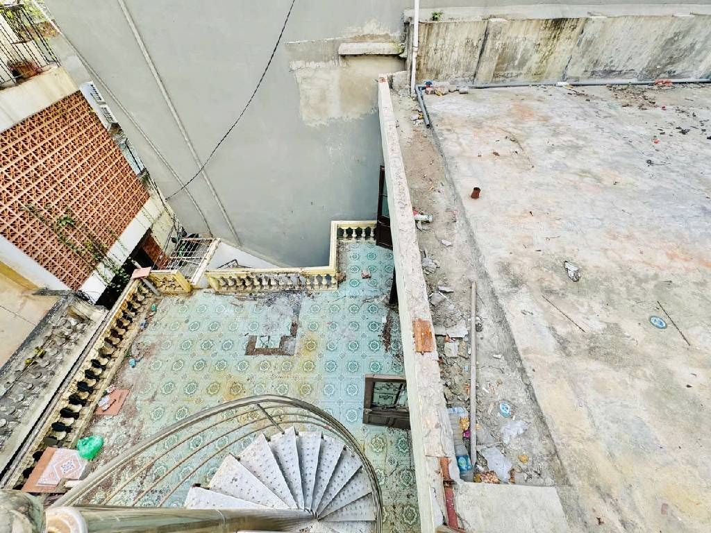 Bán nhà Vân Hồ - diện tích 51m2 5 tầng - Lô góc, mặt tiền rộng 5.2m - giá 14,5 tỷ