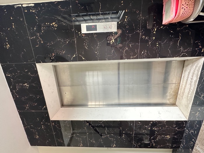 Bán nhà Hồ Đắc Di - diện tích 57m2 7 tầng - MẶT PHỐ - MẶT HỒ - giá 50 tỷ