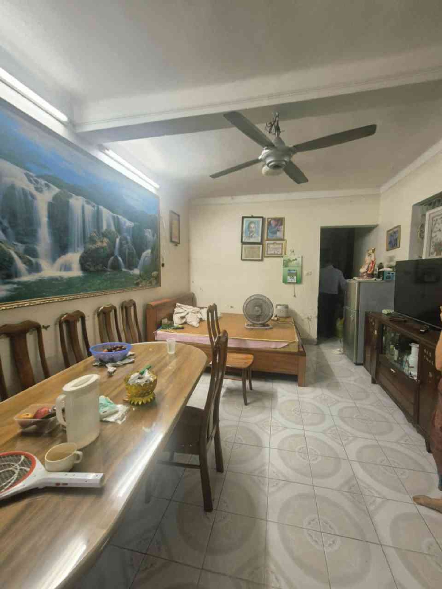 Bán nhà Vũ Tông Phan - diện tích 193m2 2 tầng - Mặt phố lớn vỉa hè rộng - giá 99 tỷ