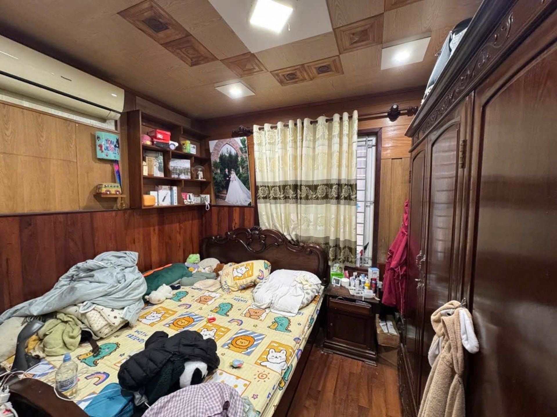 Bán nhà Định Công Hạ - diện tích 40m2 3 tầng - Nhà lô góc, 4 ngủ - giá 2,7 tỷ