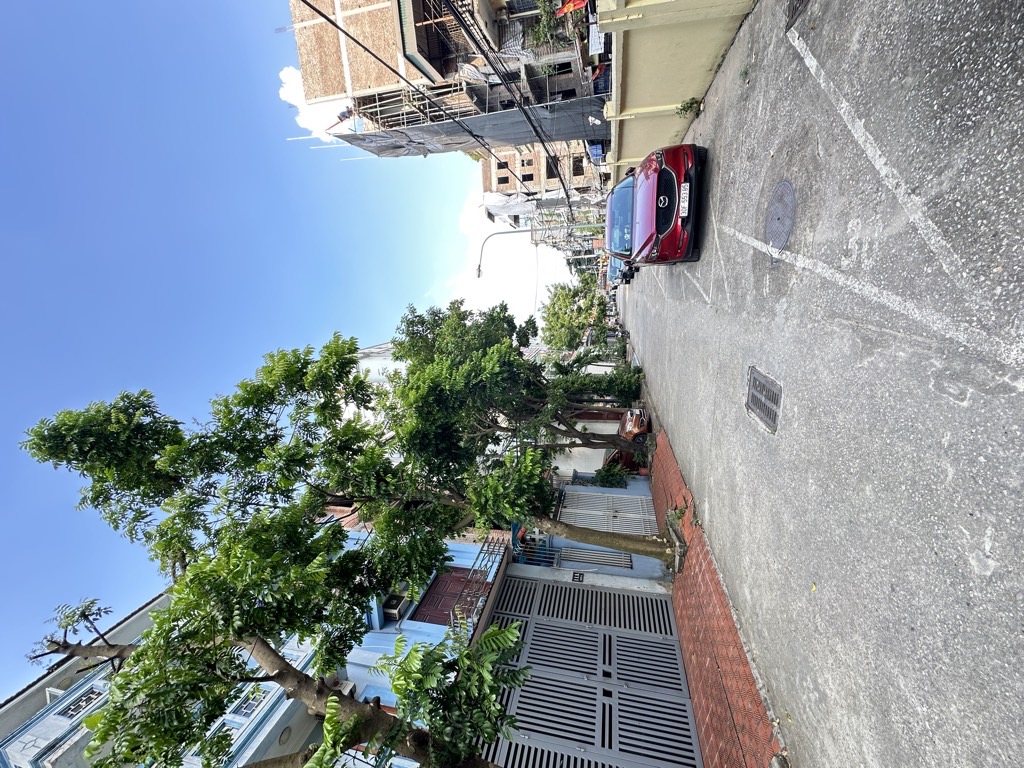 Bán nhà Lĩnh Nam - diện tích 88m2 4 tầng - ô tô tránh - giá 27 tỷ