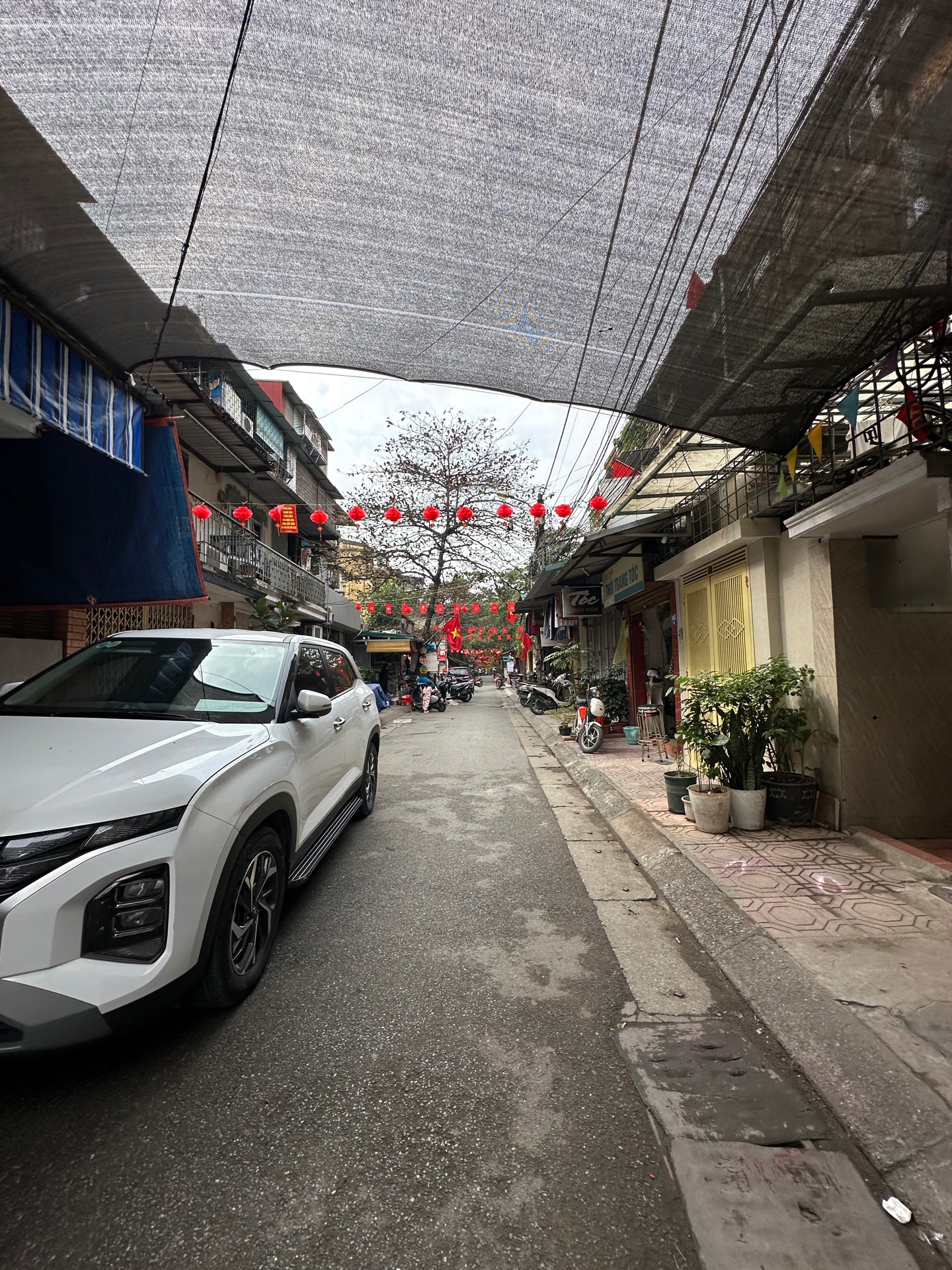 Bán nhà Quỳnh Mai - diện tích 50m2 1 tầng - Mặt đường ô tô tránh - giá 4,15 tỷ