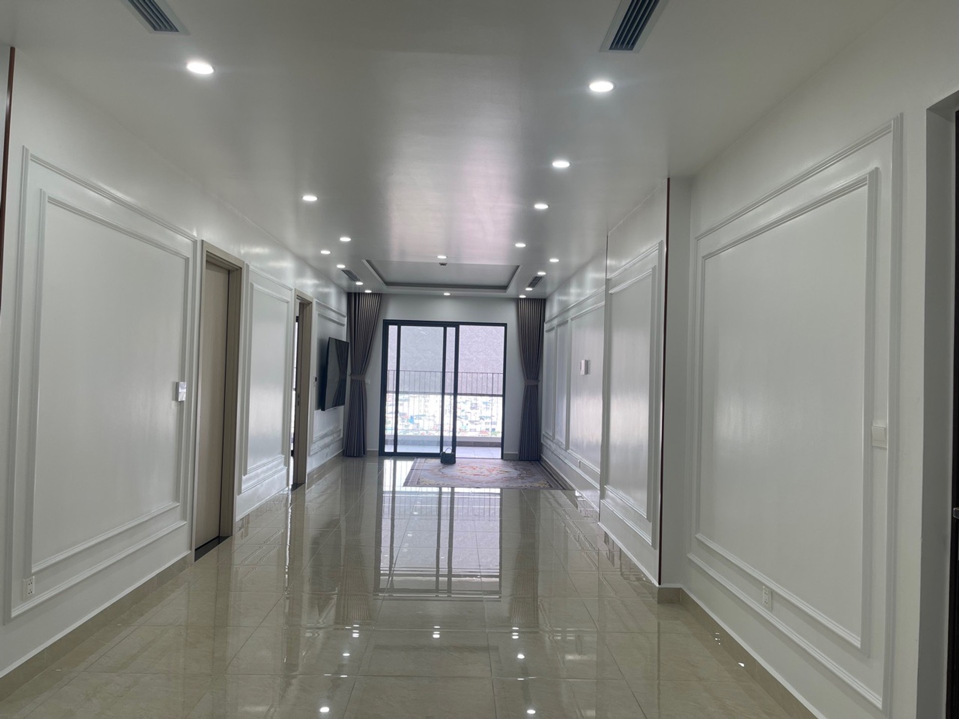 Bán nhà Hoàng Mai - diện tích 114m2 1 tầng - LÔ GÓC 3 MẶT THOÁNG - giá 11,5 tỷ