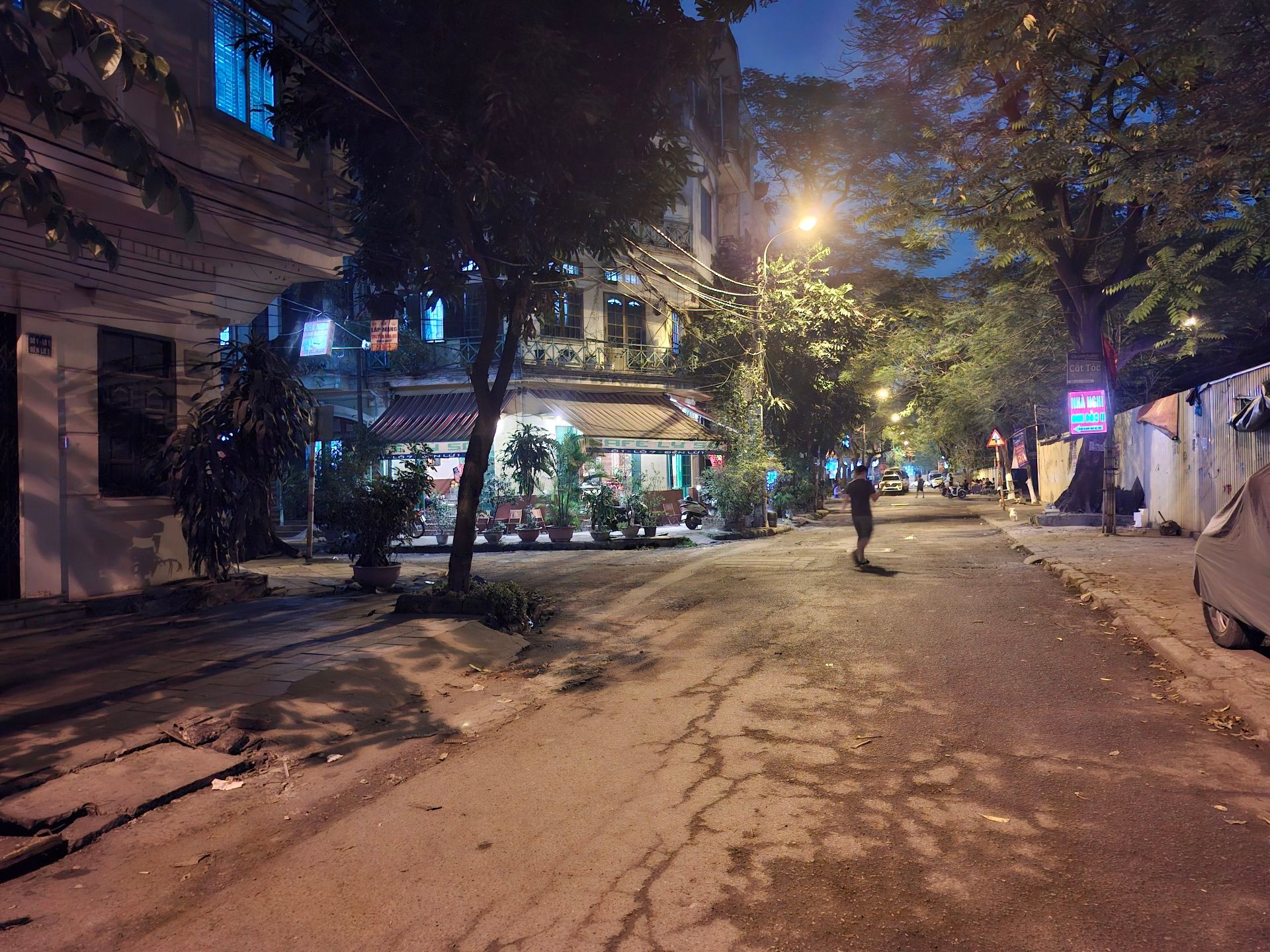 Bán nhà Ngõ 3 LK Đền Lừ - diện tích 70m2 3 tầng - ô tô tránh - giá 34,6 tỷ