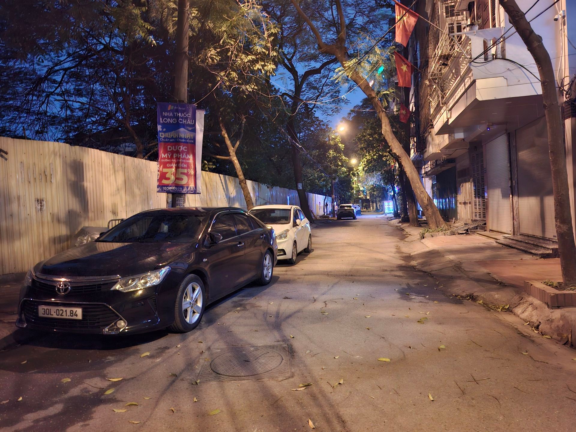 Bán nhà Ngõ 3 LK Đền Lừ - diện tích 70m2 3 tầng - ô tô tránh - giá 34,6 tỷ