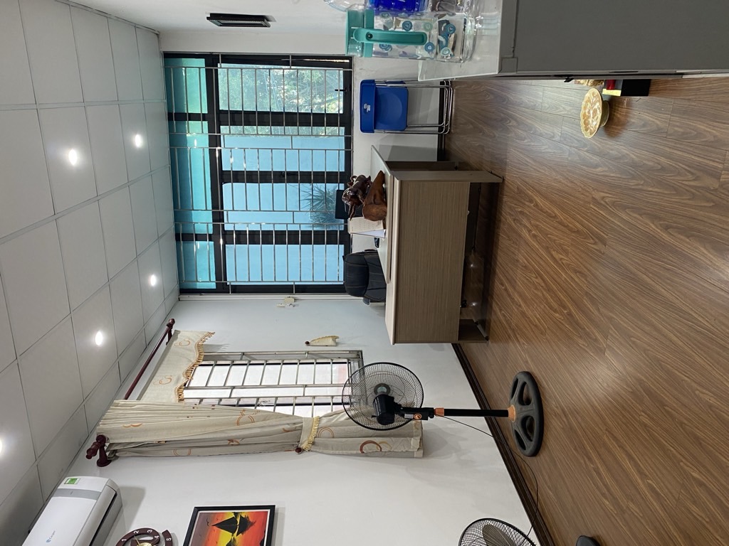 Bán nhà Trịnh Đình Cửu - diện tích 129m2 2 tầng - ô tô tránh - giá 31,5 tỷ