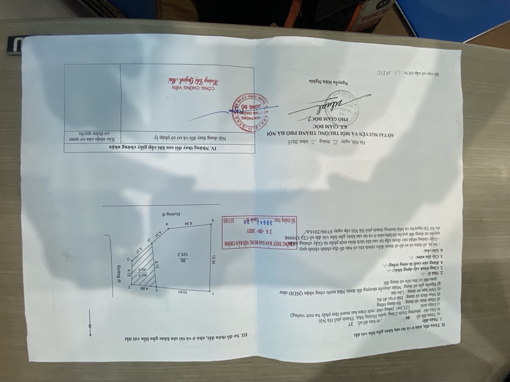 Bán nhà Trịnh Đình Cửu - diện tích 129m2 2 tầng - ô tô tránh - giá 31,5 tỷ