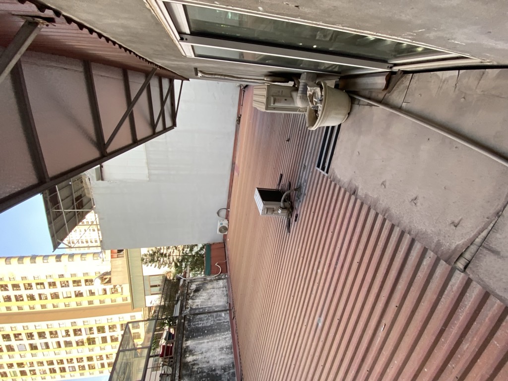 Bán nhà Trịnh Đình Cửu - diện tích 129m2 2 tầng - ô tô tránh - giá 31,5 tỷ