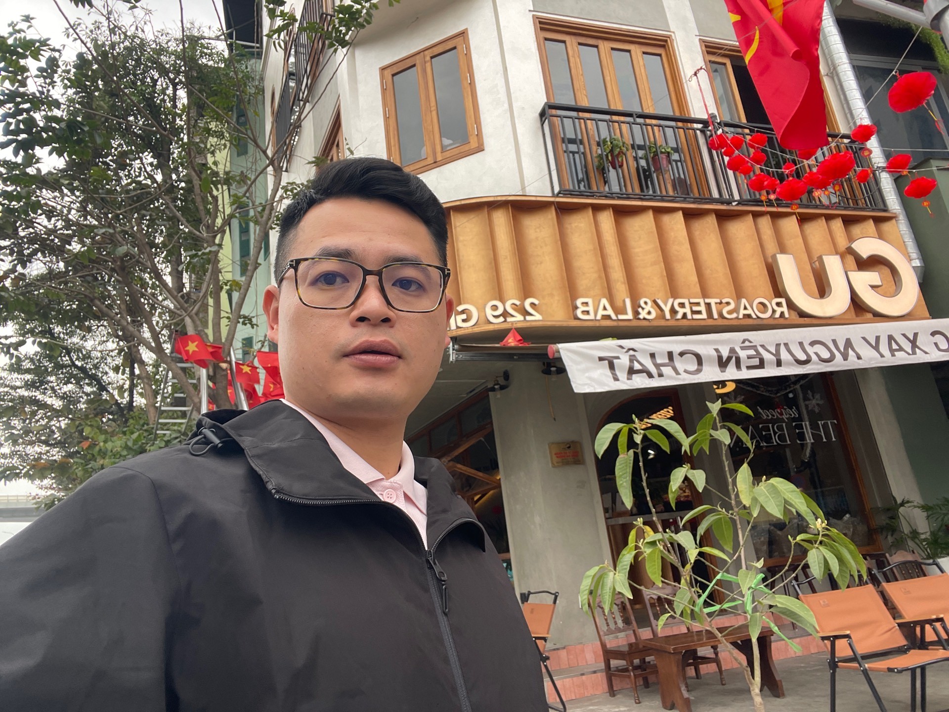 Bán nhà Giải Phóng - diện tích 27m2 6 tầng - Lô góc 2 mặt thoáng - giá 25,5 tỷ