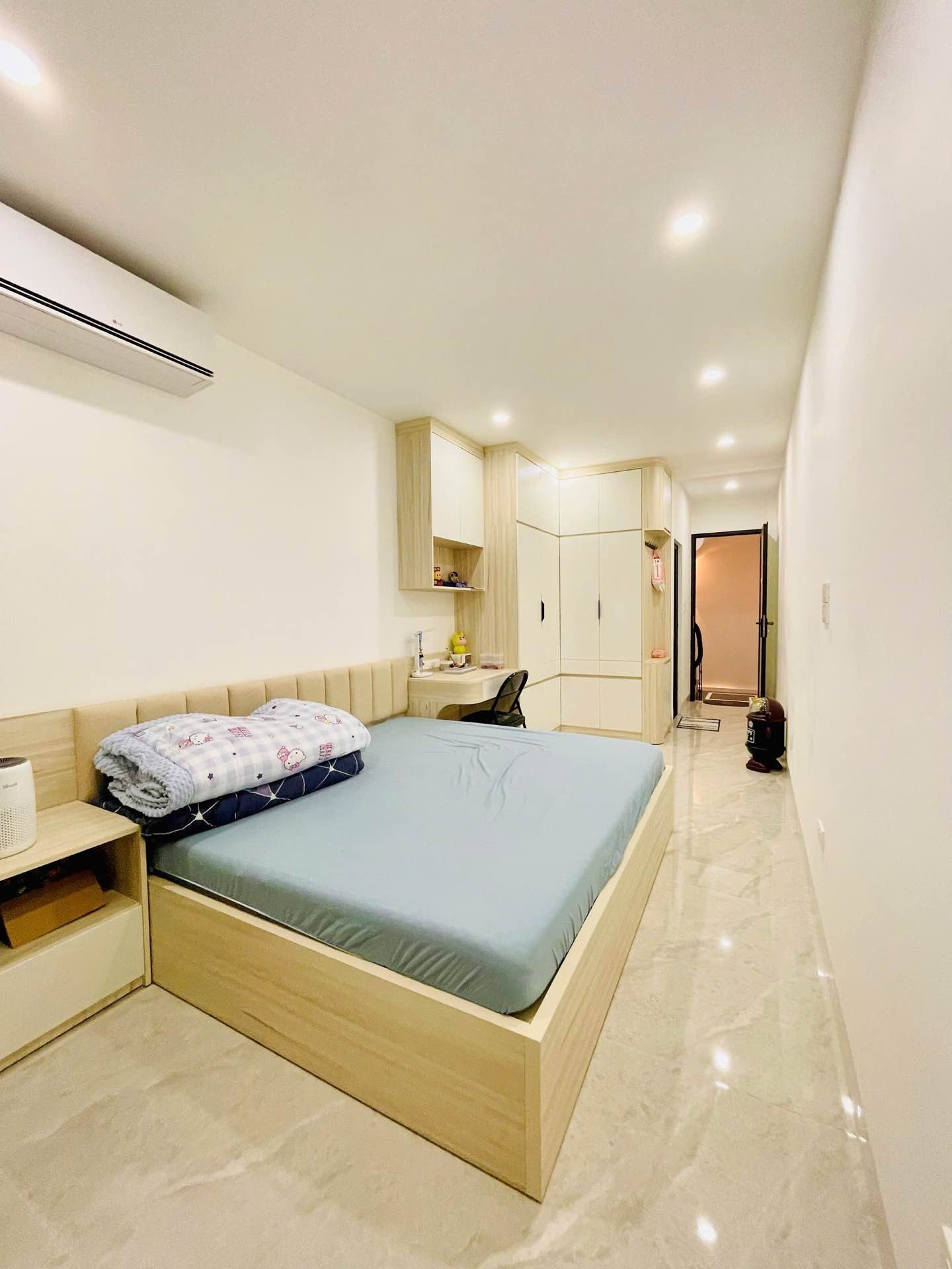 Bán nhà Hai Bà Trưng - diện tích 27m2 5 tầng - Ô TÔ 3M - giá 11,5 tỷ