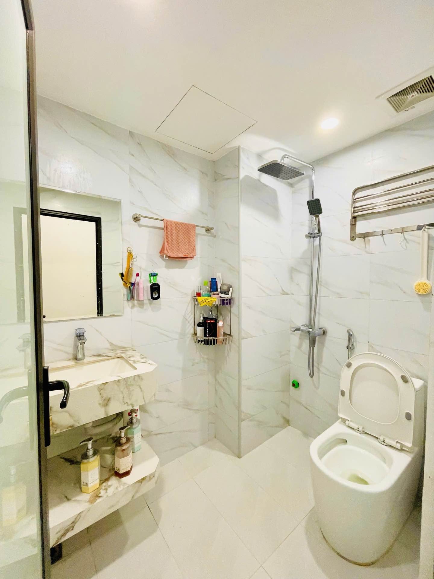 Bán nhà Hai Bà Trưng - diện tích 27m2 5 tầng - Ô TÔ 3M - giá 11,5 tỷ