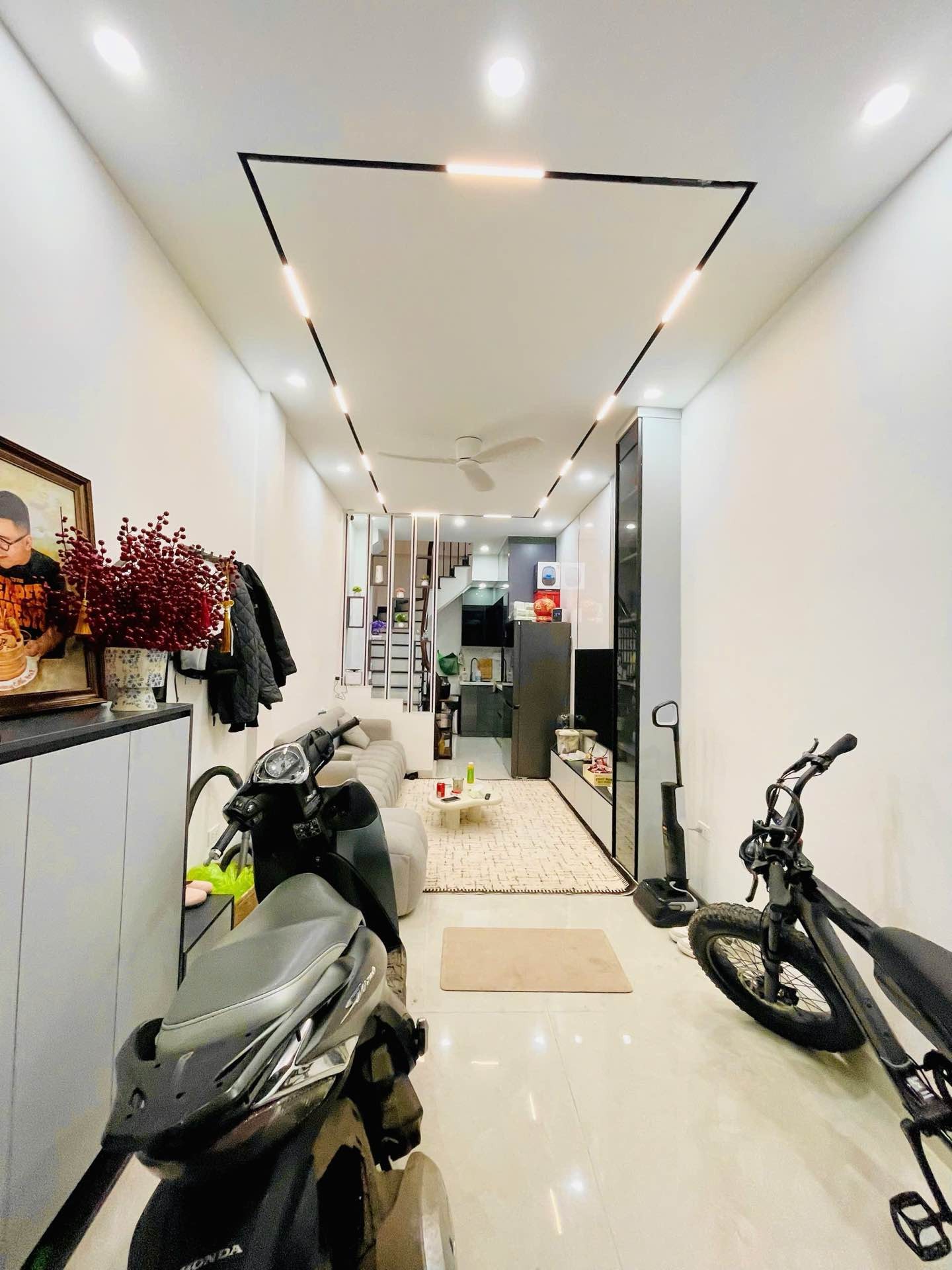 Bán nhà Hai Bà Trưng - diện tích 27m2 5 tầng - Ô TÔ 3M - giá 11,5 tỷ
