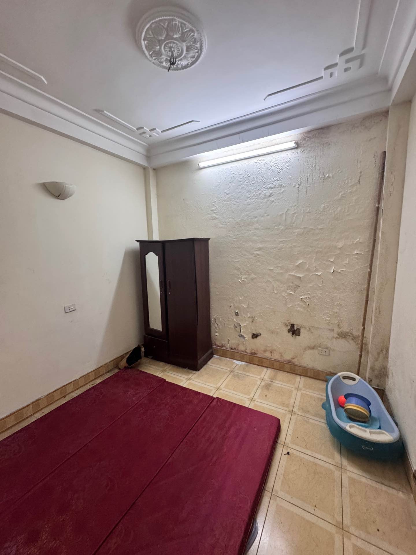 Bán nhà Minh Khai - diện tích 85m2 4 tầng - Ngõ ô tô tránh - giá 28,9 tỷ