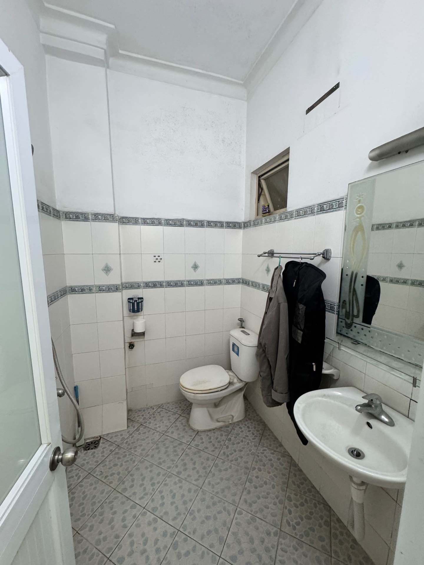 Bán nhà Minh Khai - diện tích 85m2 4 tầng - Ngõ ô tô tránh - giá 28,9 tỷ